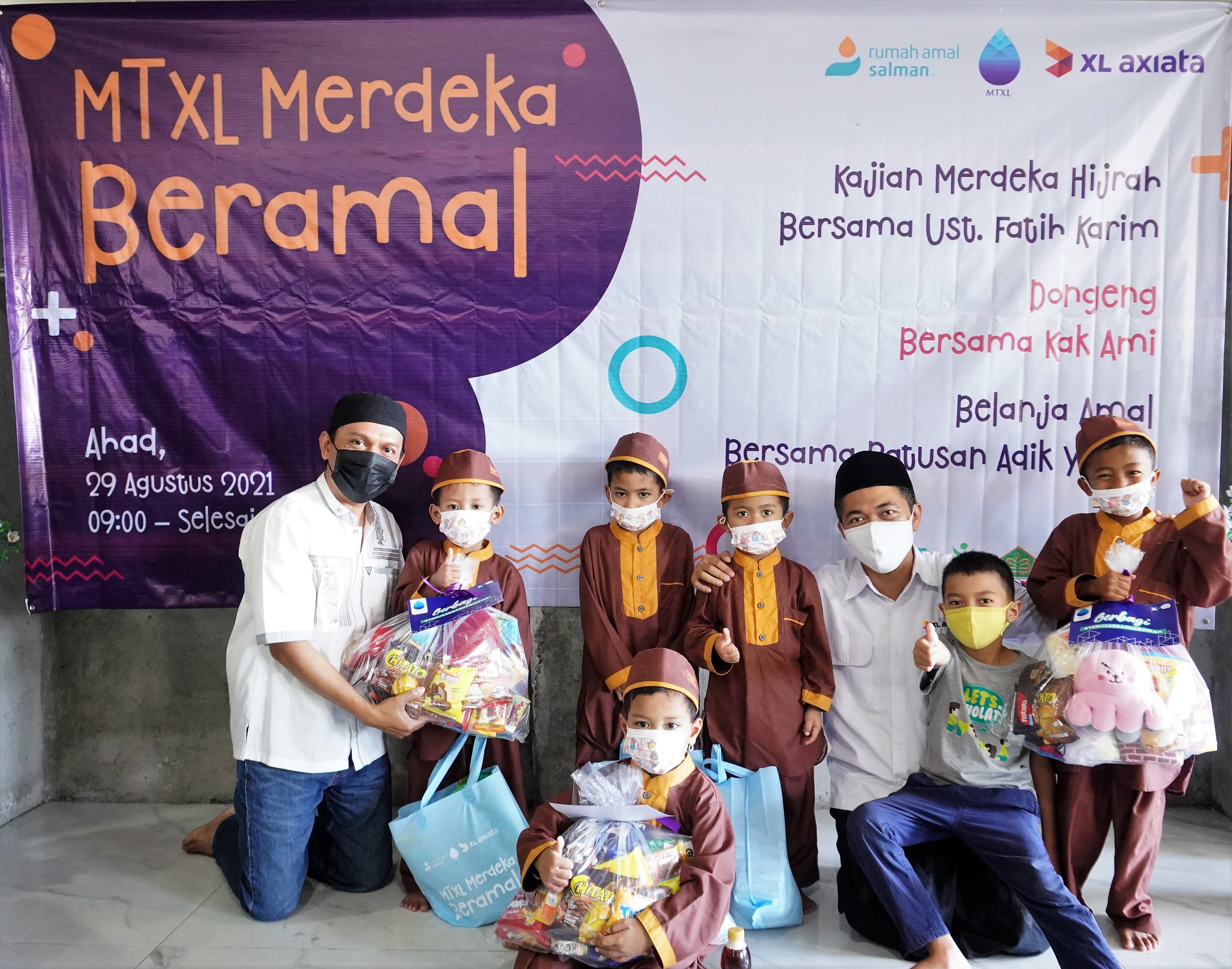 MTXL Axiata Merdeka Beramal Santuni Ratusan Yatim dan Piatu Serentak di 4 Kota