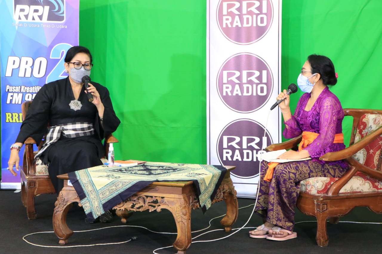 Cegah Covid-19, Ny. Putri Koster(Istri Gubernur Bali) ajak  Kaum Ibu Sukseskan Program Vaksinasi dan displin protokol kesehatan (Prokes)