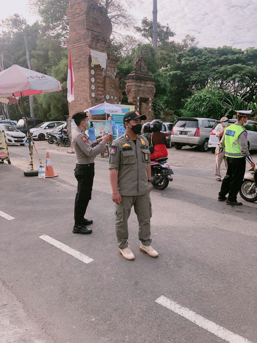 Tekan Penyebaran Covid 19, Tim Yustisi Pantau Prokes di Obyek Wisata.