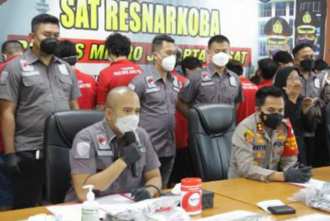 Polres  Jakarta Pusat  Ungkap  Kasus  Narkoba  Inek Palsu di Johar Baru