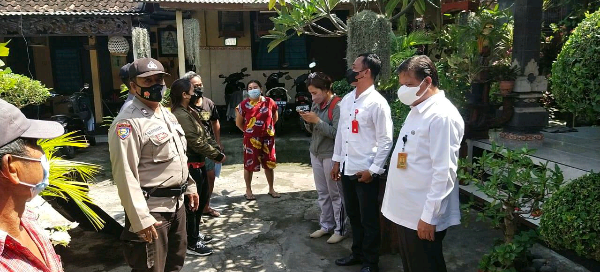 Tekan dan Lacak Penyebaran Covid 19, Desa Peguyangan Kangin Gencar Laksanakan Tracing