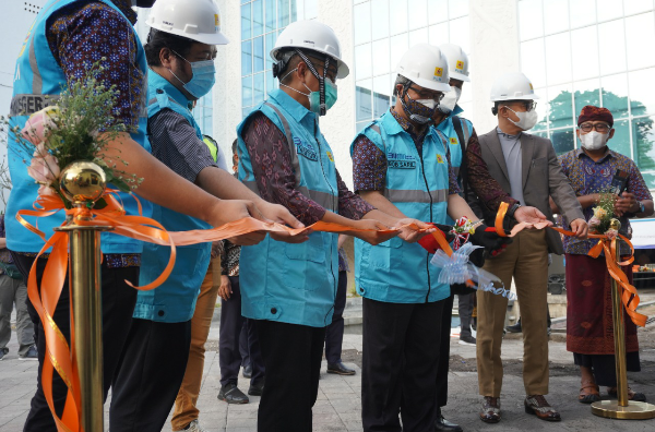 Dukung Layanan Kesehatan Bali, PLN Lakukan 20 Hari Nyala Pelanggan Premium