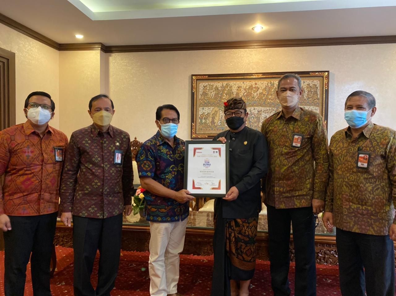 Gubernur Bali Raih Penghargaan TOP Pembina BUMD 2021, Wagub Cok Ace Minta PT. Jamkrida Lebih Inovatif Untuk UMKM