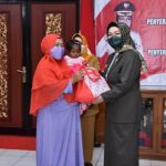 1.049 Balita Gizi Buruk dan Kurang Mampu Terima Bantuan Beras