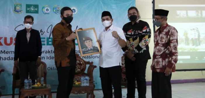 Kasi Intelijen Kejaksaan Negeri Kota Tangerang gelar Seminar  Menghadapi Ancaman Ideologis  Trans Nasional’