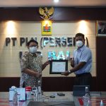 PLN Serahkan REC, Pelaku Usaha di Bali Ini Pakai Renewable Energy  