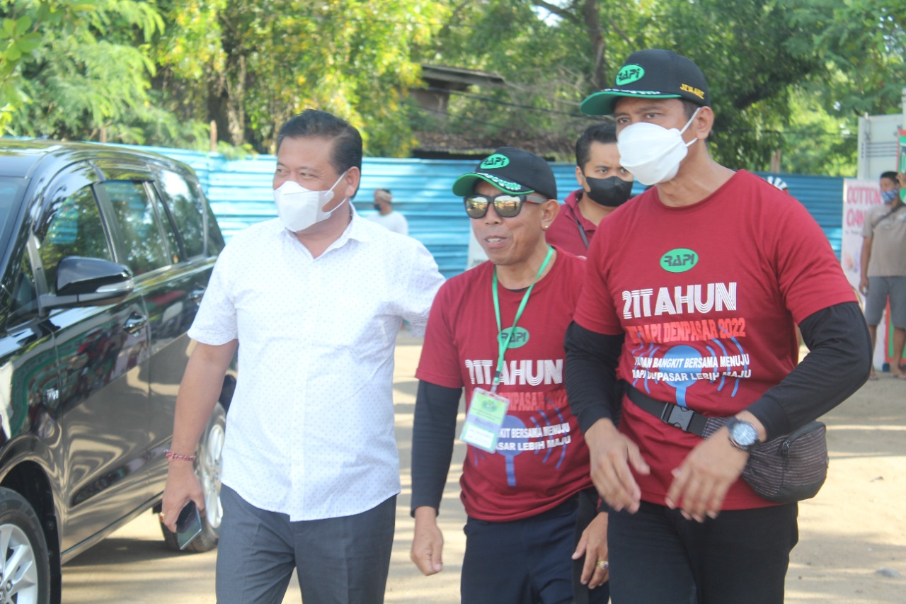 Sekda Alit Wiradana Hadiri Kerja Bhakti RAPI Denpasar.