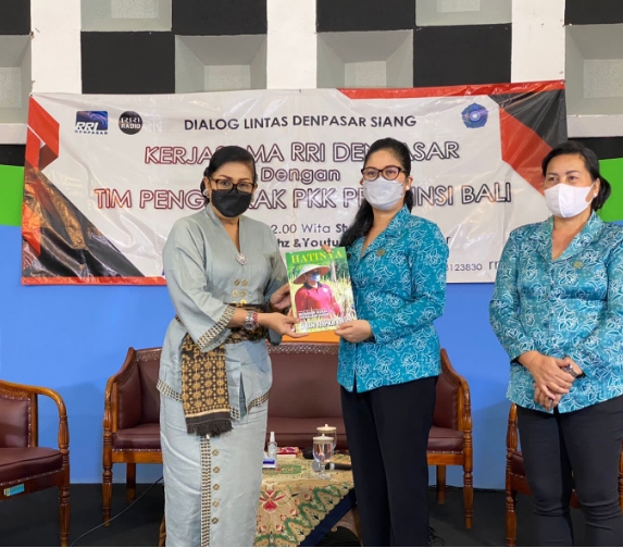 Ny. Rai Wahyuni Sanjaya Kuatkan Sinergitas Dengan TP PKK Provinsi Bali