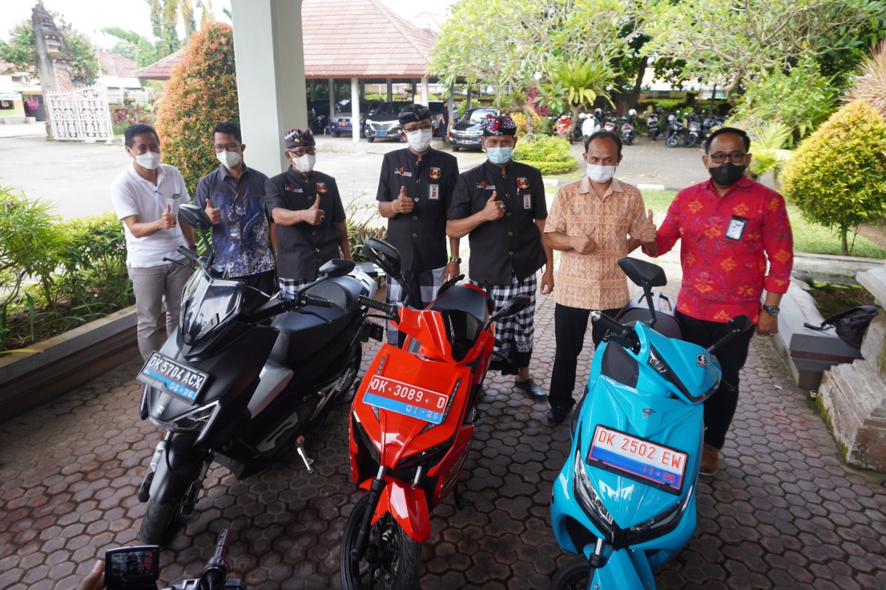 Nyepi Makin Green, PLN Pinjamkan Motor Listrik untuk 15 Desa di Denpasar