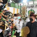 Wawali Arya Wibawa Serahkan Piala Bergilir Lomba Ogoh-Ogoh Mini Banjar Beraban
