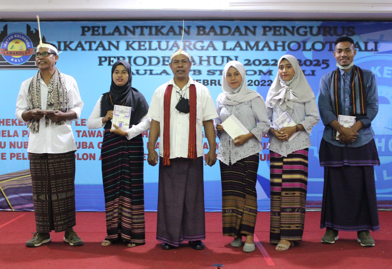 Pelantikan Pengurus Lamaholot Bali 2022 – 2025.Momentum Mengenang Almarhum Frans lebu Raya dan Korban Bencana Banjir Larantuka