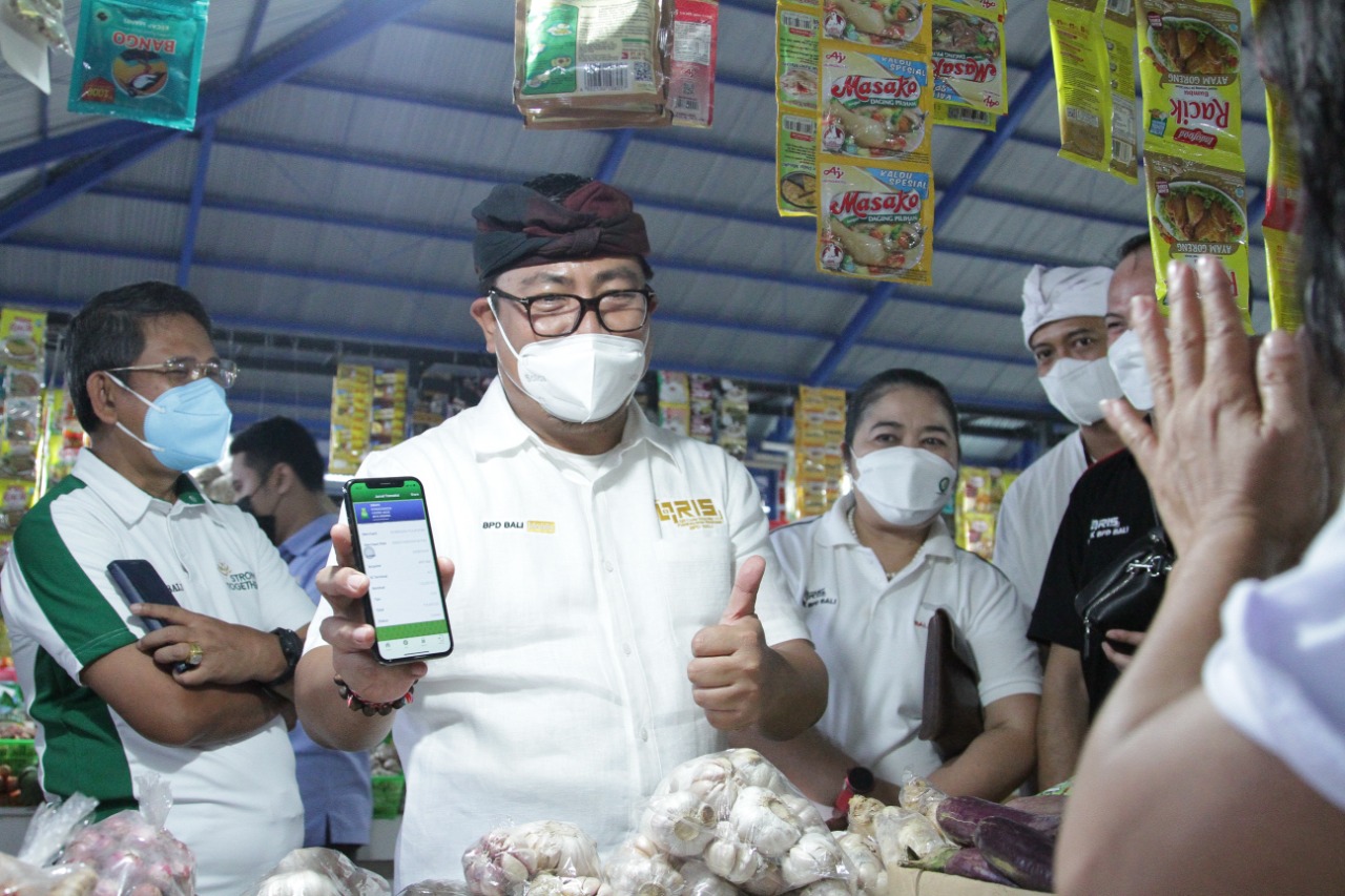 Gencarkan Transformasi Pembayaran Sistem Digital.Pemkot Denpasar Bersama Bank Indonesia Kembali  Sosialisasi Program S.I.A.P QRIS di Pasar Tradisional Galang Ayu.