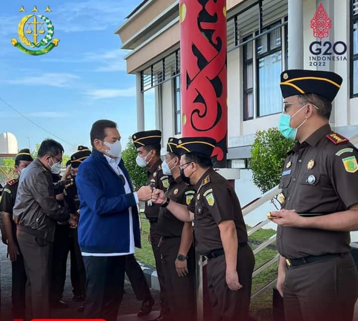 Kunker Ke Kalbar,   Jaksa Agung  ingatkan Satgas 53 dibentuk  guna  melaporkan Jaksa nakal