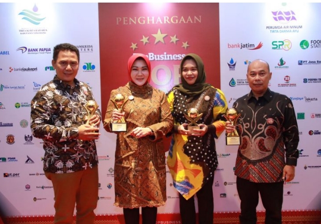Raih Penghargaan TOP BUMD 2022, BPR Bank Klaten dan PDM Tirta Merapi Terus Tingkatkan Inovasi Pelayanan