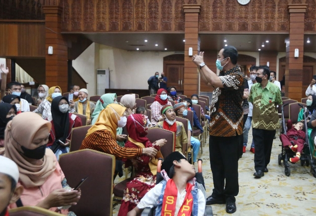 Hendi Gandeng Pewarta Gelar Ramadhan Charity di Kota Semarang