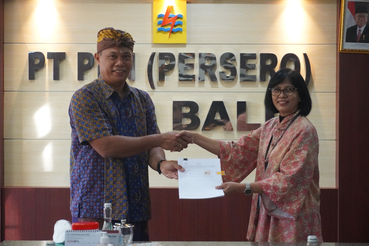 Mulai Agustus 2022, Seluruh Kantor PLN di Bali Diterangi Listrik PLTS Atap