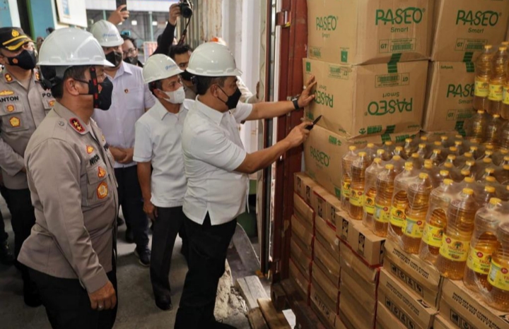 Polri Gagalkan 8 Kontainer Minyak Goreng Siap Expor ke Timur Leste