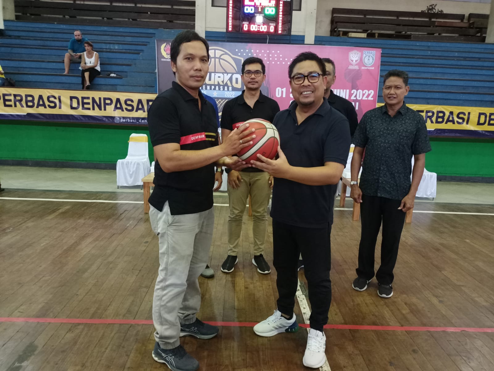 Wawali Arya Wibawa Buka Kejurkot Bola Basket KU 15.