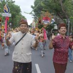 Pawai PKB, Mahasiswa ITB STIKOM Bali Pukau Mendagri dan Menparekraf