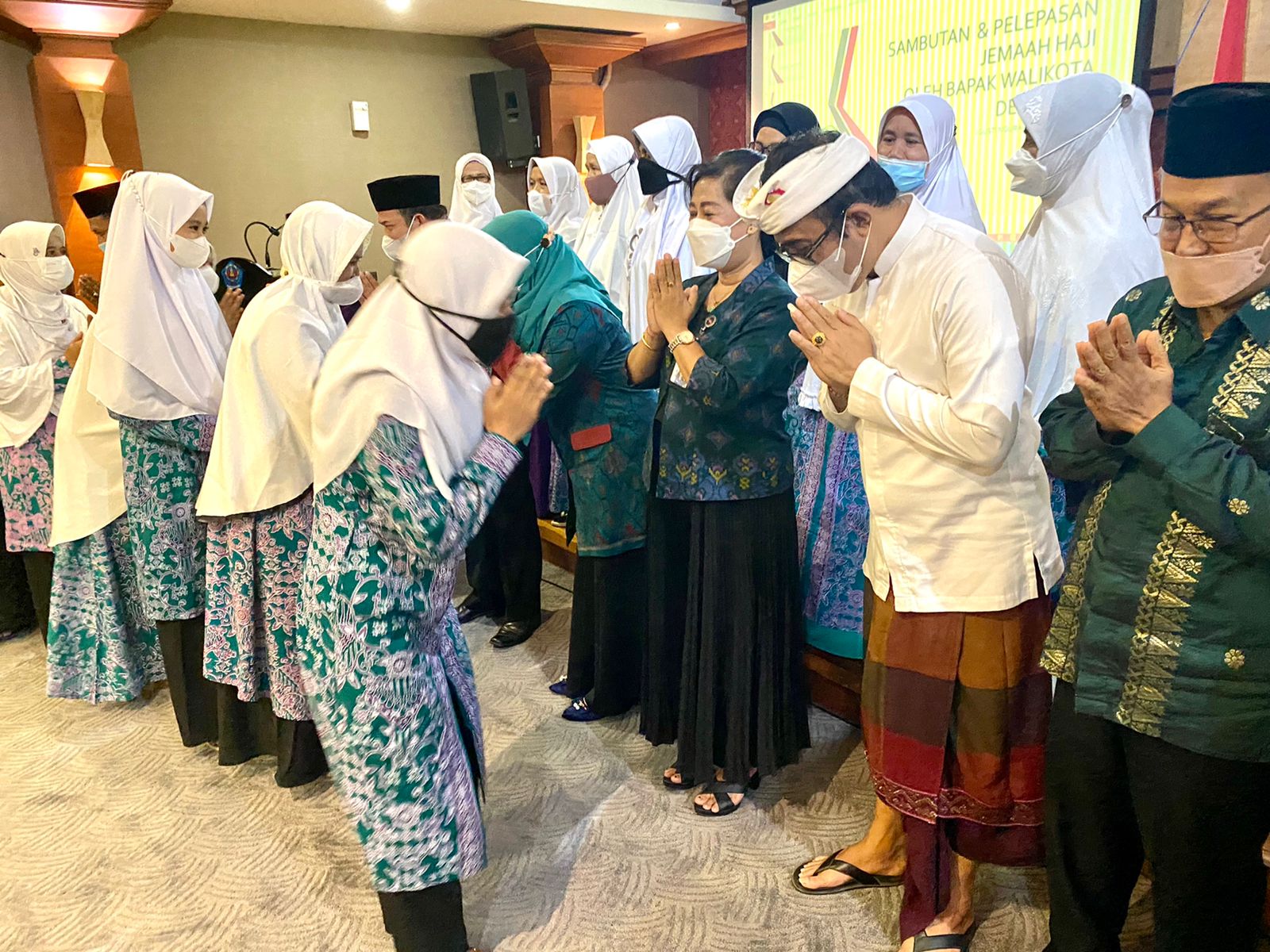 Walikota IGN Jaya Negara Lepas Calon Jemaah Haji Kota Denpasar