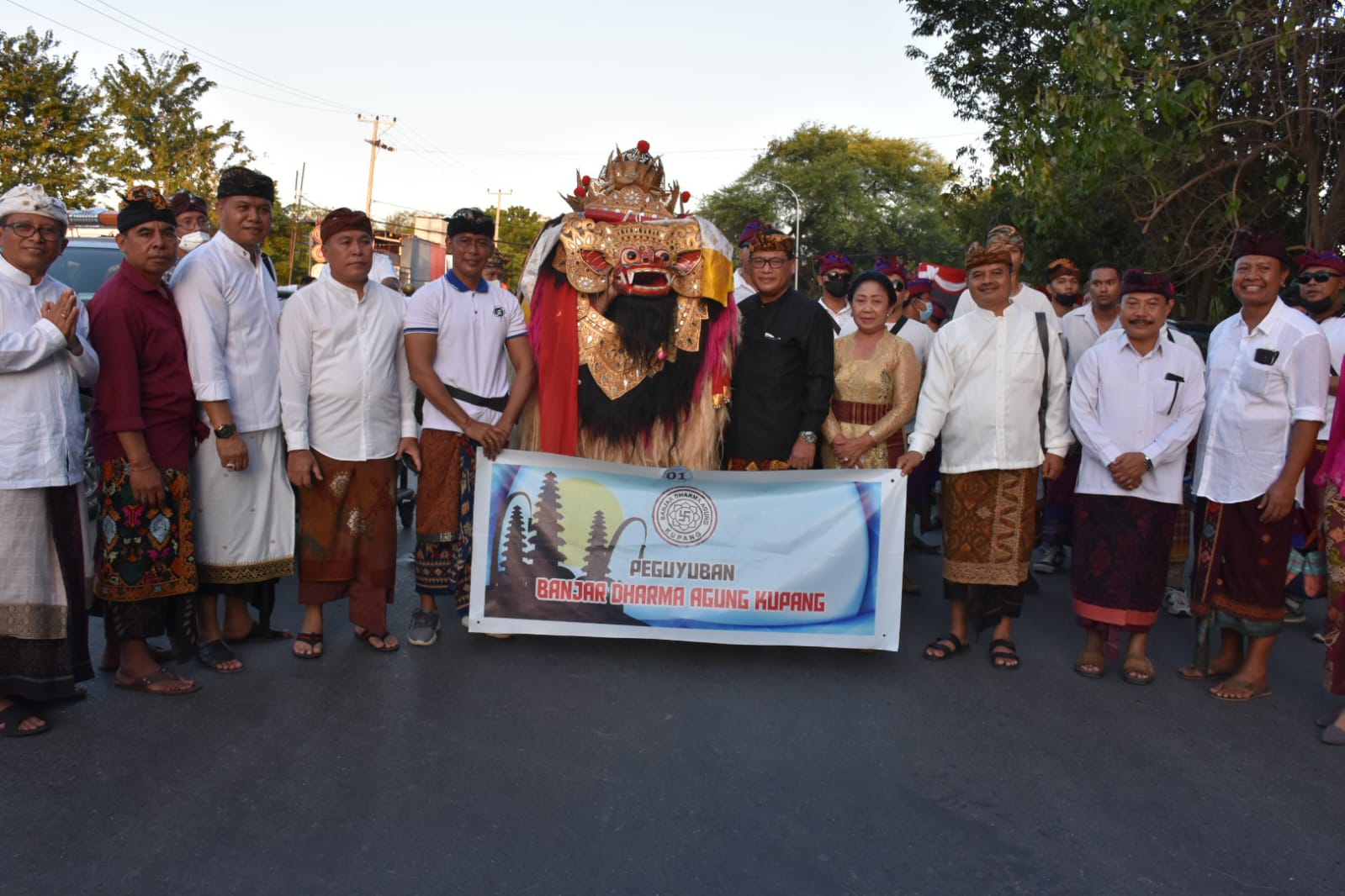Kota Denpasar Tampilkan Tarian Barong Dalam Pawai Budaya Rangkian Raker KOMWIL IV APEKSI ke 17 Tahun 2022