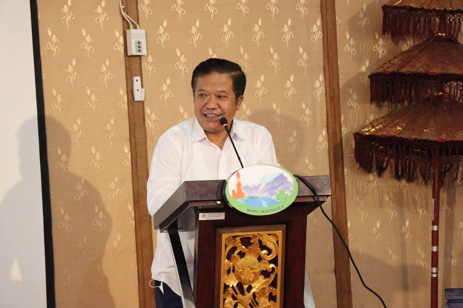 Hadiri Pelantikan DPD PPNI Bangli, Bupati Sedana Arta Minta Perawat di Bangli Solid.