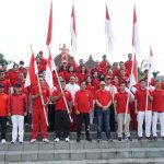 Semarak HUT RI ke 77, Bupati Sedana Arta Serahkan Bendera Merah Putih Secara Simbolis Kepada Camat Se Kabupaten Bangli