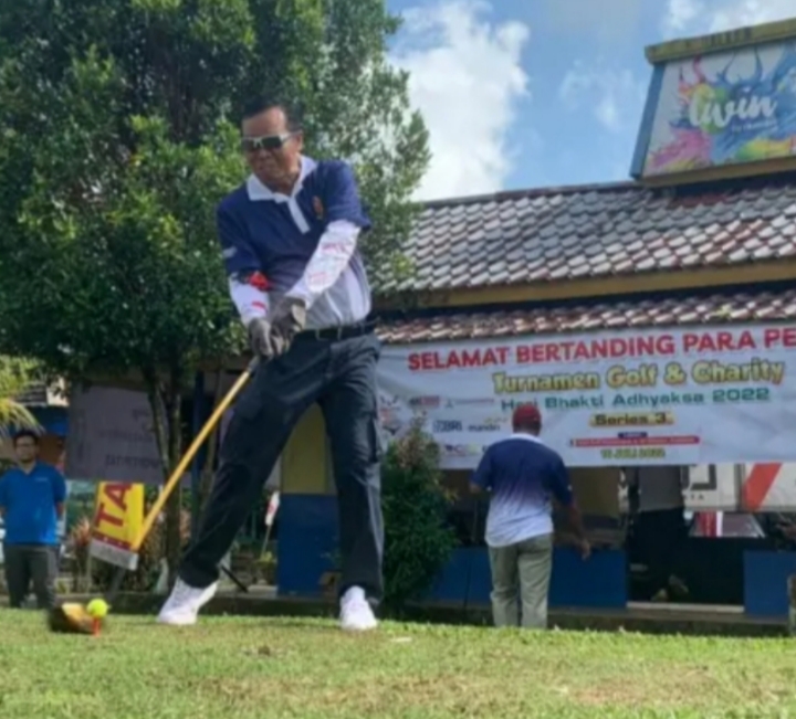 Dalam Rangka Hari Bhakti Adhyaksa Ke-62 Kejati Kalbar Gelar Turnamen Golf