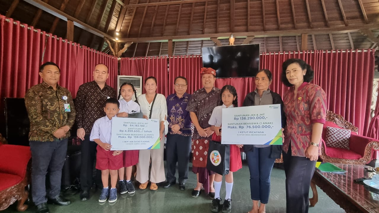 Dua Warga  Bangli  Menerima Manfaat Program BPJS Ketenagakerjaan  Senilai  Rp 137.790.000  