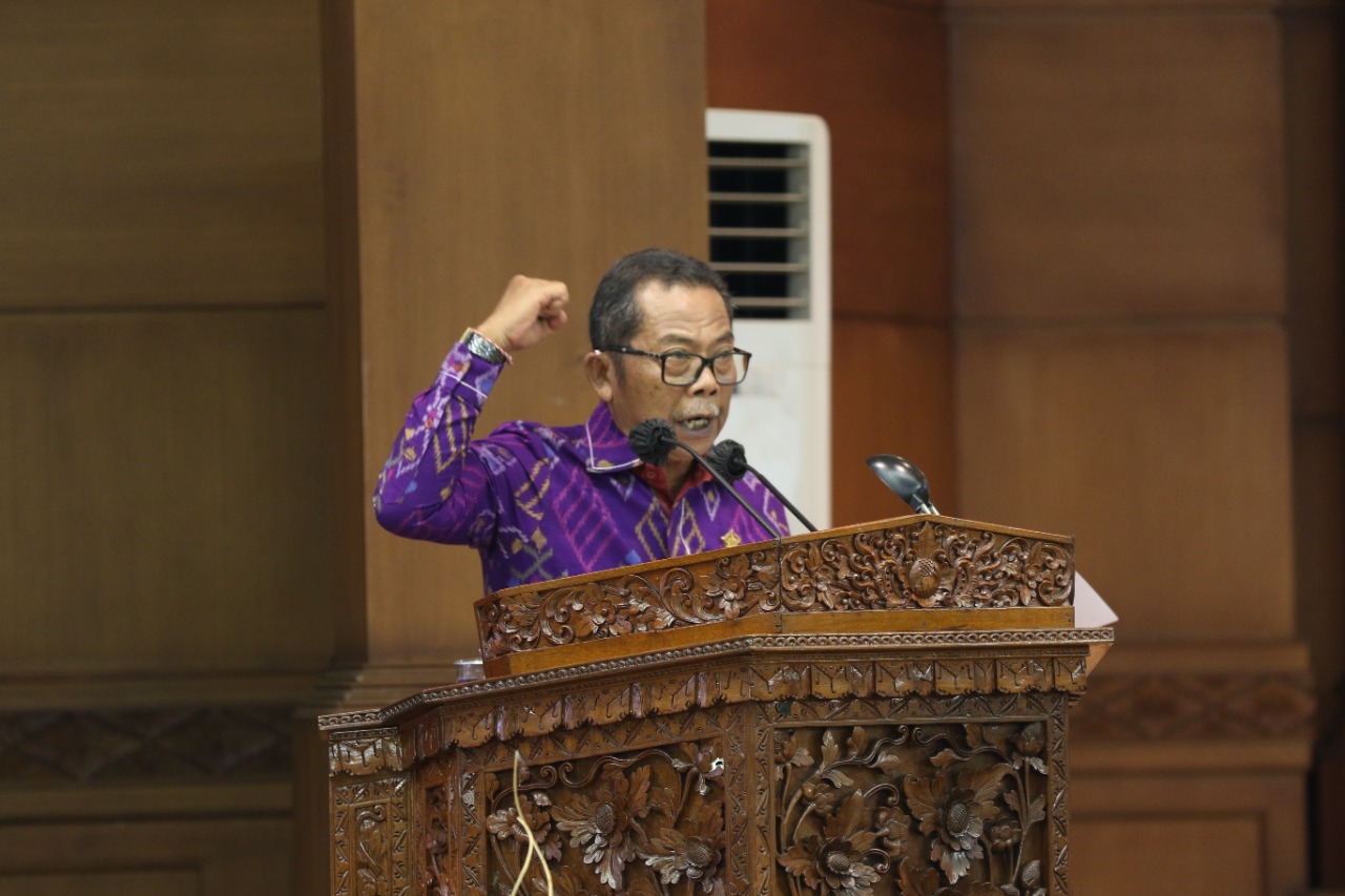 DPRD Provinsi Bali  :  Hasil Pengelolaan Kekayaan Daerah yang Dipisahkan dan Lain-Lain Pendapatan Asli Daerah yang Sah, Berpedoman pada Prinsip  Efisiensi dan Efektifitas.