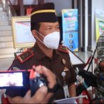 Tim Tabur Kejati Kalbar Tangkap R Dede Suharna WS DPO Kasus Korupsi