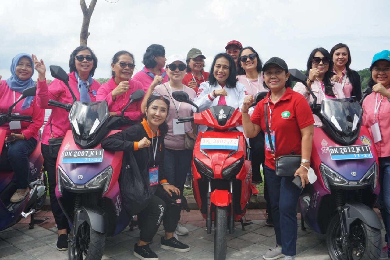 Menteri PPPA RI  bersama PT Indonesia Power  Gelar  Touring  Electrok  Vehicle (EV ) dan  Talkshow  bertajuk  Langit  Biru  nan  Ayu 