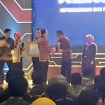 Komitmen Wujudkan Pelayanan Optimal Berikan Kemudahan Bagi Masyarakat, Kadis Dukcapil Denpasar Raih Penghargaan Dukcapil Bisa