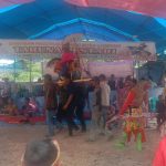 Khitanan : Syukuran Keluarga pak Sutris tampilkan Kuda Lumping