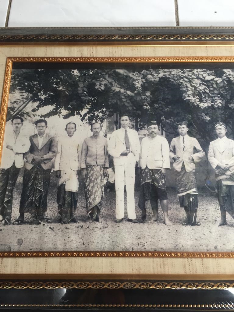 Catatan Kecil Kota Gianyar : Gianyar Kota Pusaka dan Puri Agung Sebagai Pusat Pengembangan Sastra dan Seni Budaya Bali.