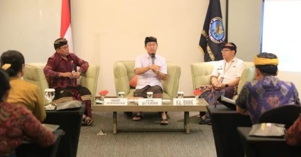 Bentengi Siswa Dari Ancaman Narkoba, Bupati Suwirta Minta Guru Perkuat Pendidikan Karakter