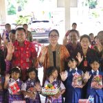 Ny. Rai Wahyuni Sanjaya Bagikan PMT dan APE Untuk Anak PAUD dan TK se-Kab.Tabanan