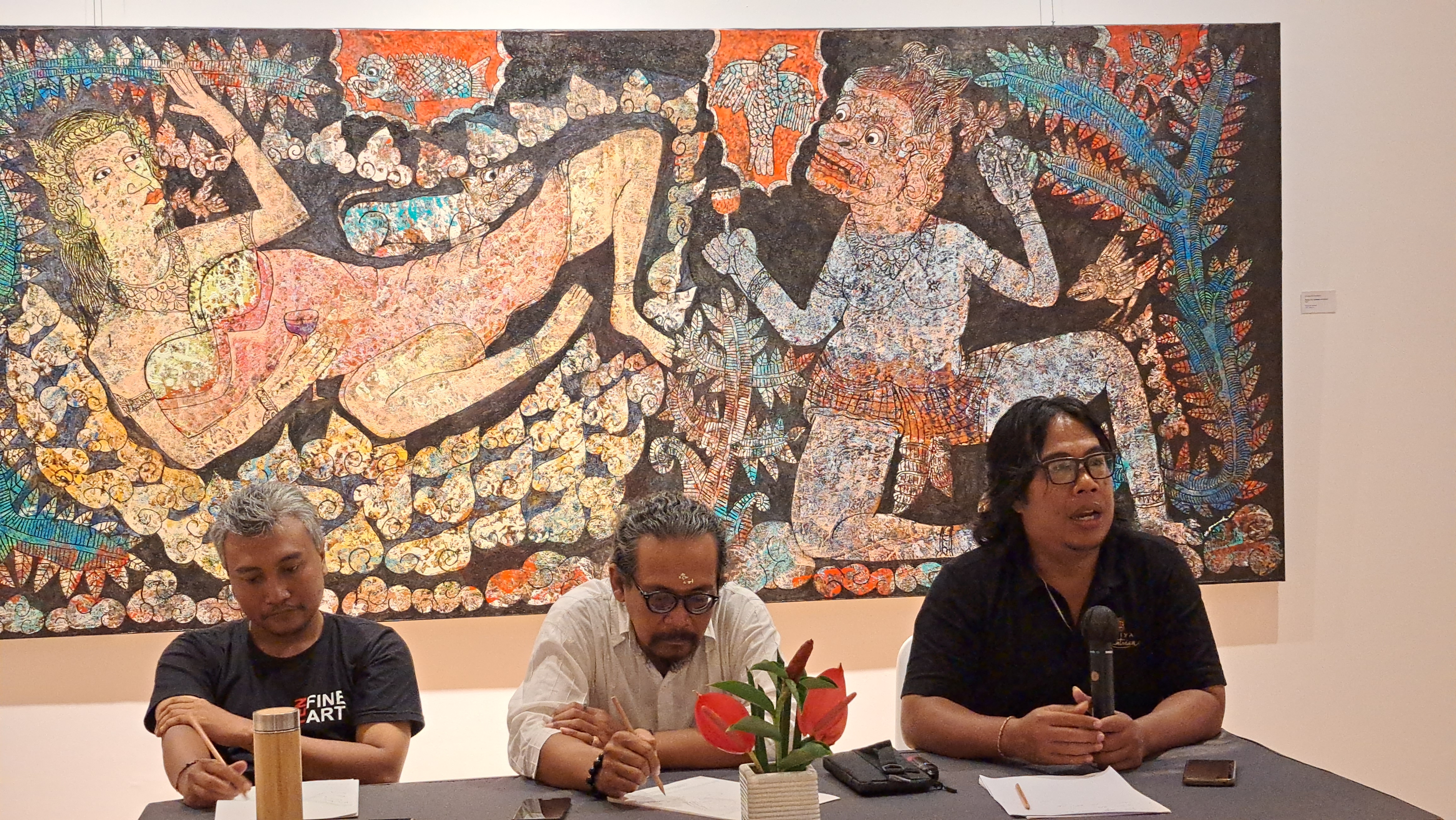 Tiga Belas Karya Lukis di Pamerkan 7 – 31 Mei 2023 di Santrian Gallery