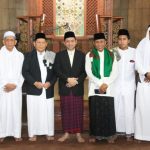 H.Hadi  Mulyadi Wagub  Kaltim ,    Khutbah  Idul  di  Masjid  Baitul  Muttaqien