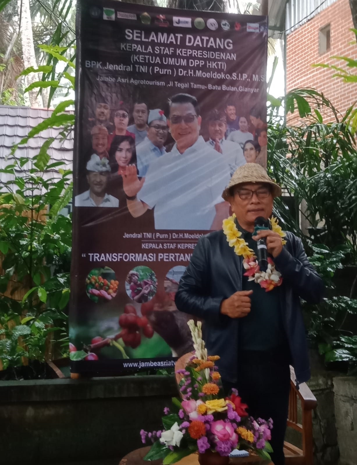 Temu Wicara Komunitas Petani Kopi Bali dengan Kepala Staf Kepresidenan RI