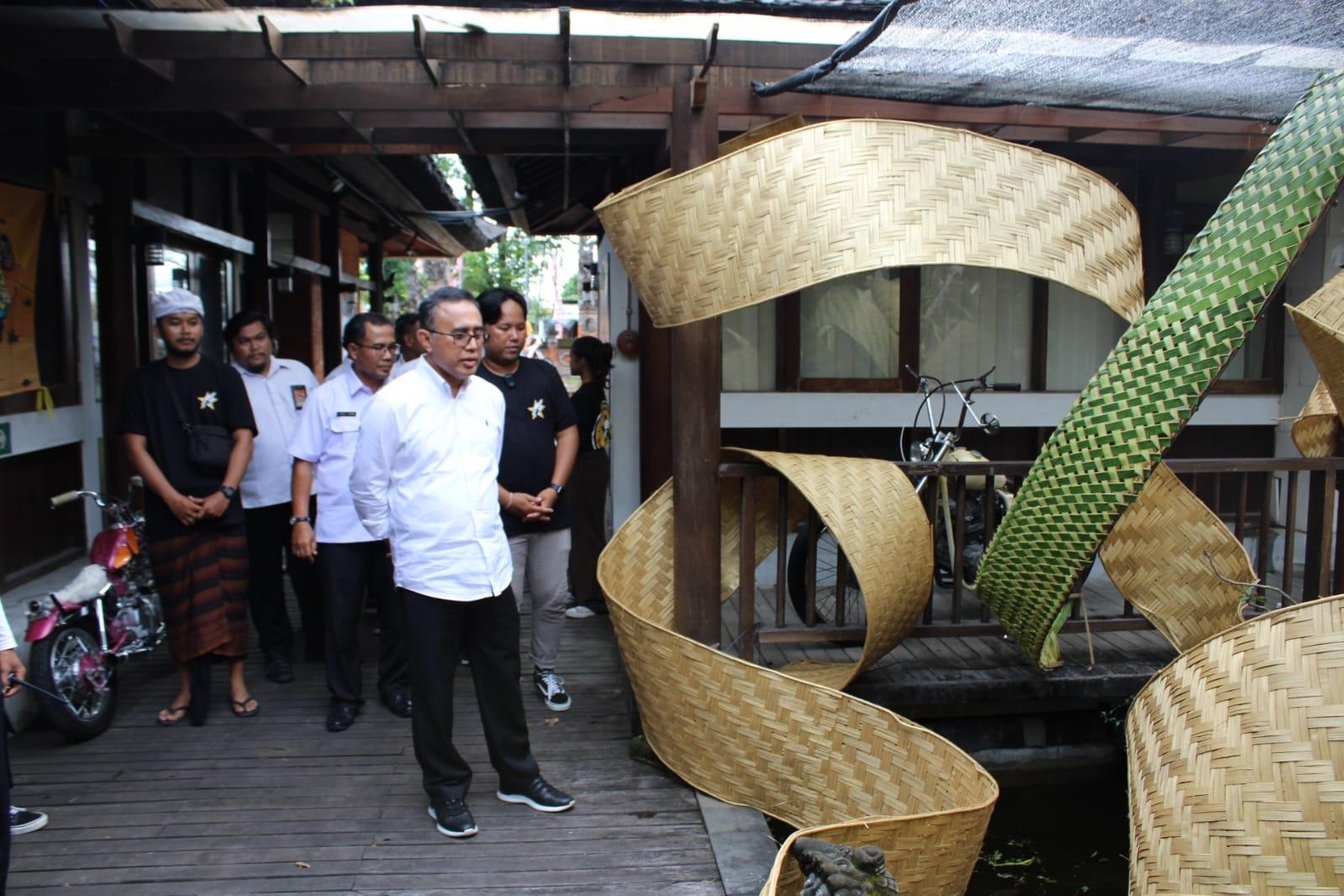 Walikota Jaya Negara Apresiasi Gelaran Handmad Art Collective Bertajuk Sarwaprani