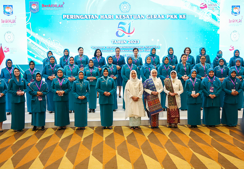 Apresiasi Kader PKK, Iriana Jokowi: PKK Ini Kerjanya Melebihi Pegawai Negeri