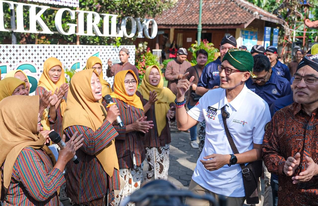 Menparekraf Dorong Pengembangan Parekraf Desa Wisata Wukirsari DIY