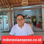 PLN UID Bali Himbau Masyarakat Saat Bermain  Layang-Layang  Hindari Kabel SUTT