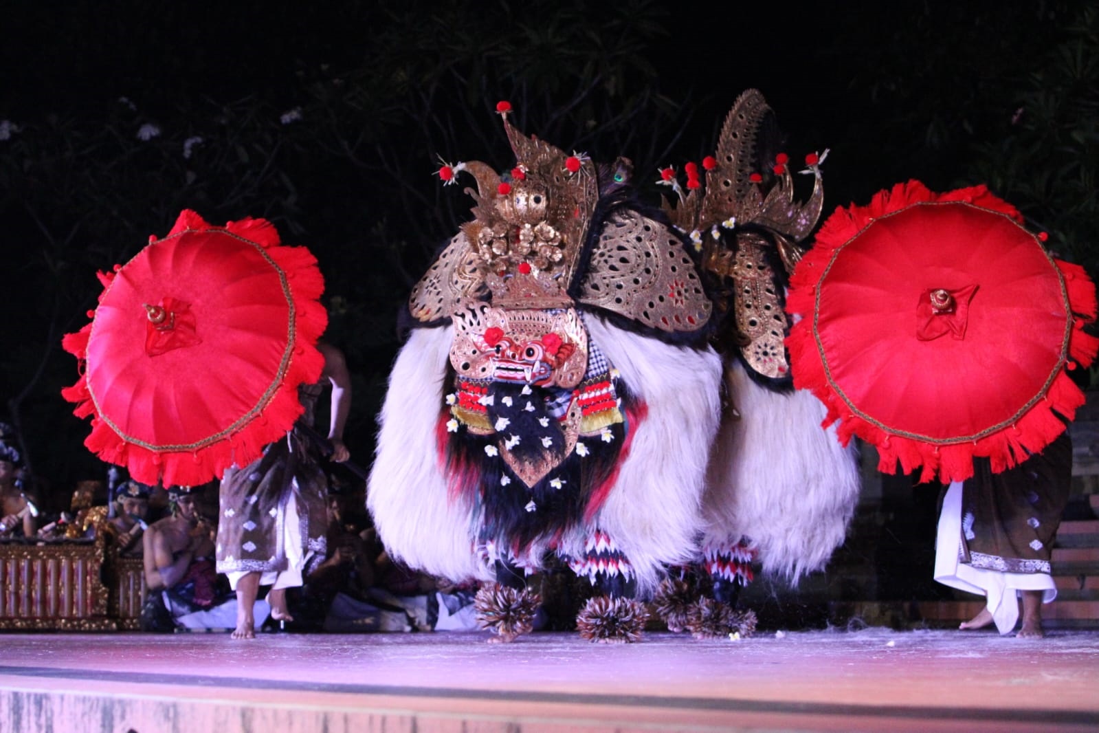 Bapang Barong Ket Duta Denpasar Tampil Memukau di PKB XLIV