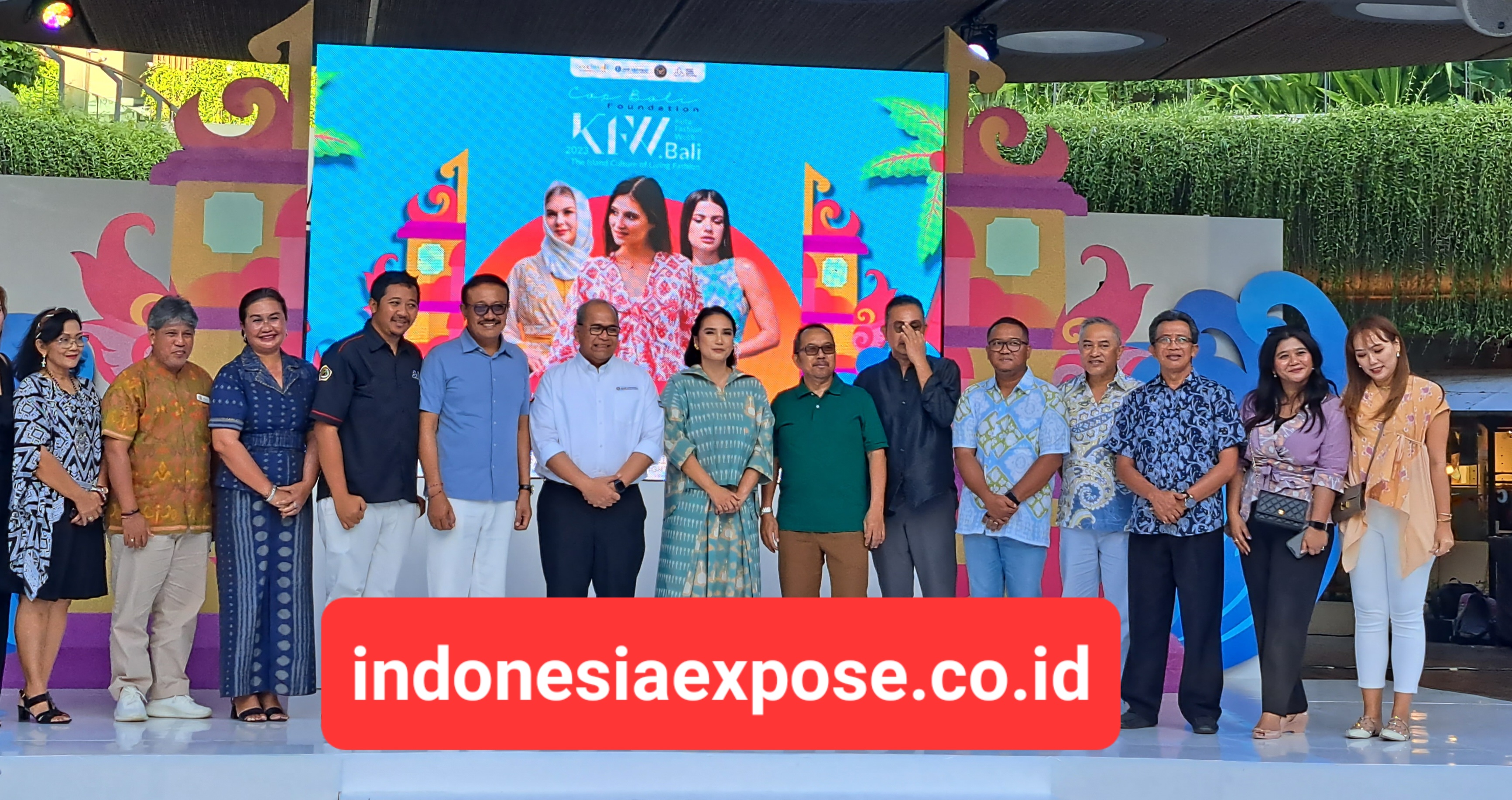 R. Erwin Soeriadimadja ,KPwBI Bali   Buka  Kuta Fashion Week 2023 