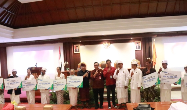 Peduli Kepada Pelayan Masyarakat, Bupati Tabanan Apresiasi Program Jaminan Sosial Ketenagakerjaan Untuk PSN