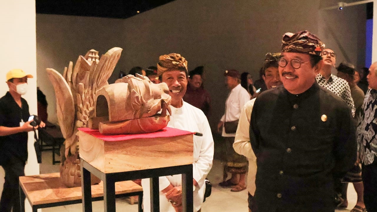 Wagub Cok Ace Buka Pameran Multimedia Karya Maestro I Gusti Nyoman Lempad