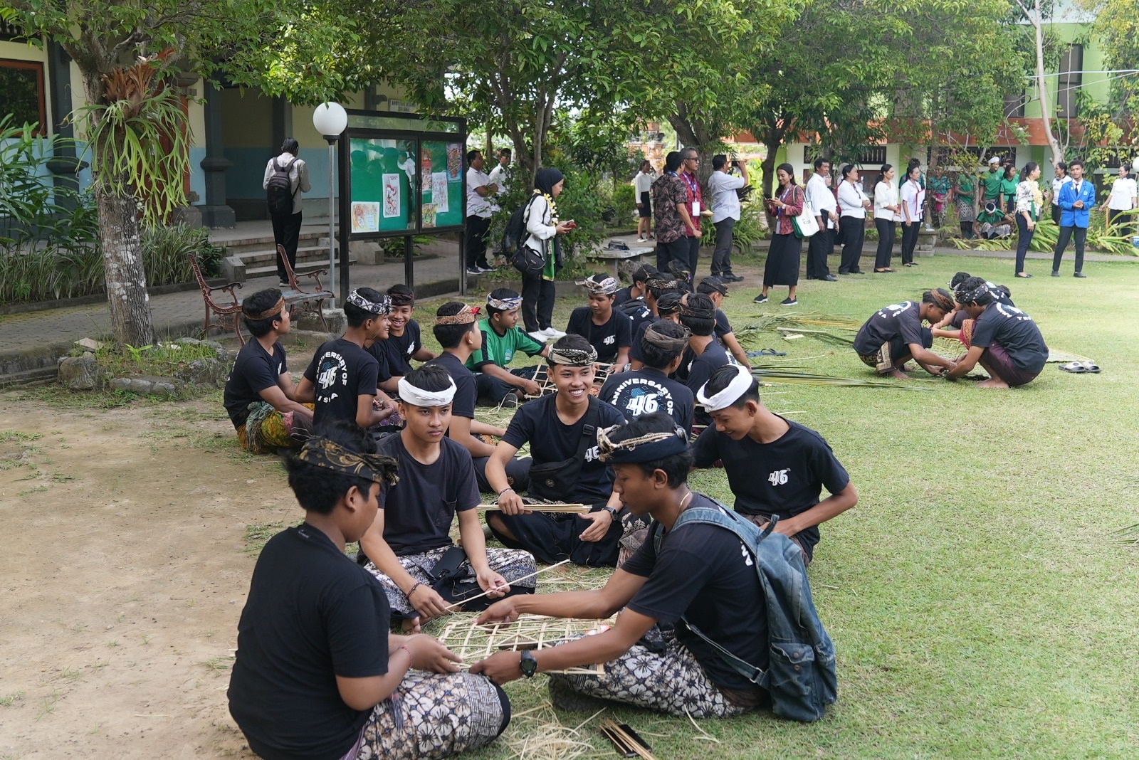 SMKN 3 Denpasar Implementasikan Sekolah Ramah Lingkungan