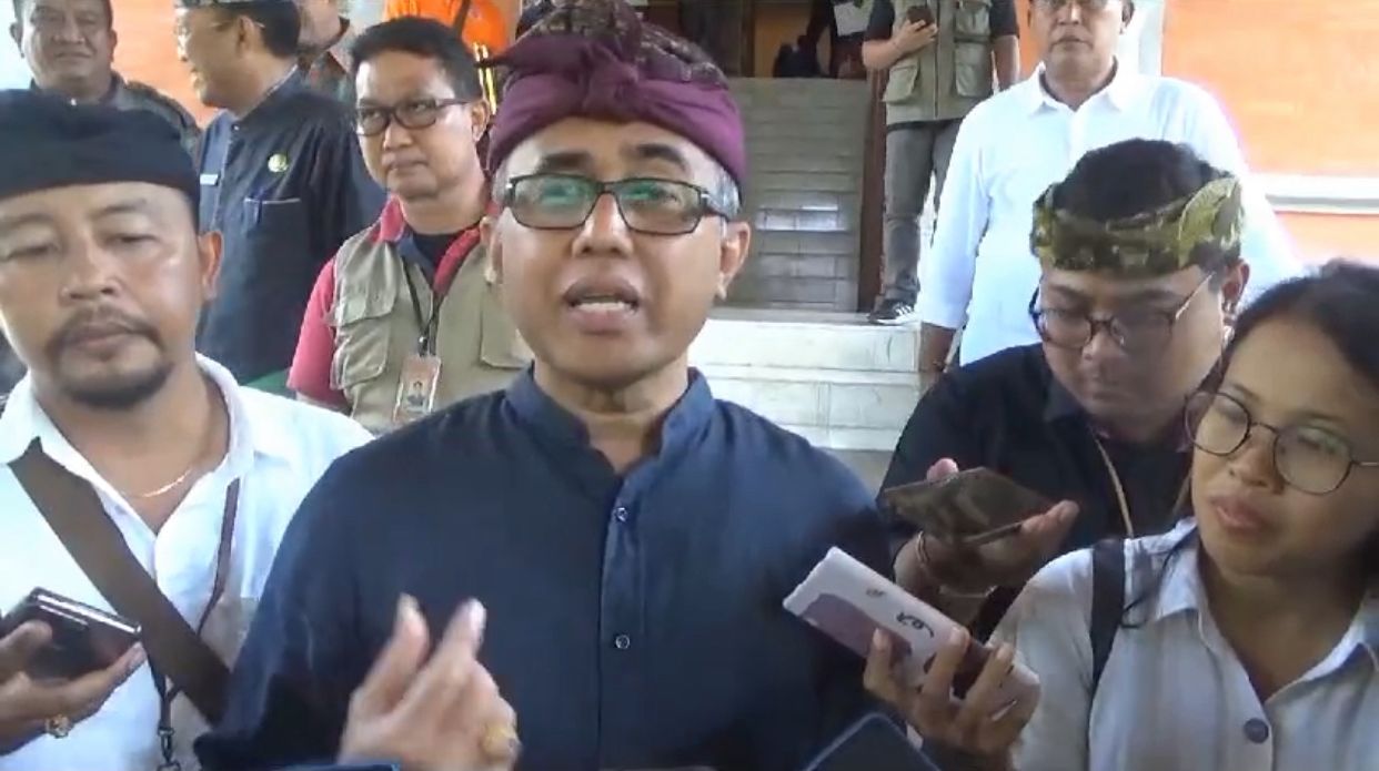 Walikota Jaya Negara Klarifikasi Pernyataan Sayembara Tiket ke Singapura Bagi Yang Bisa Turunkan Hujan di TPA Suwung